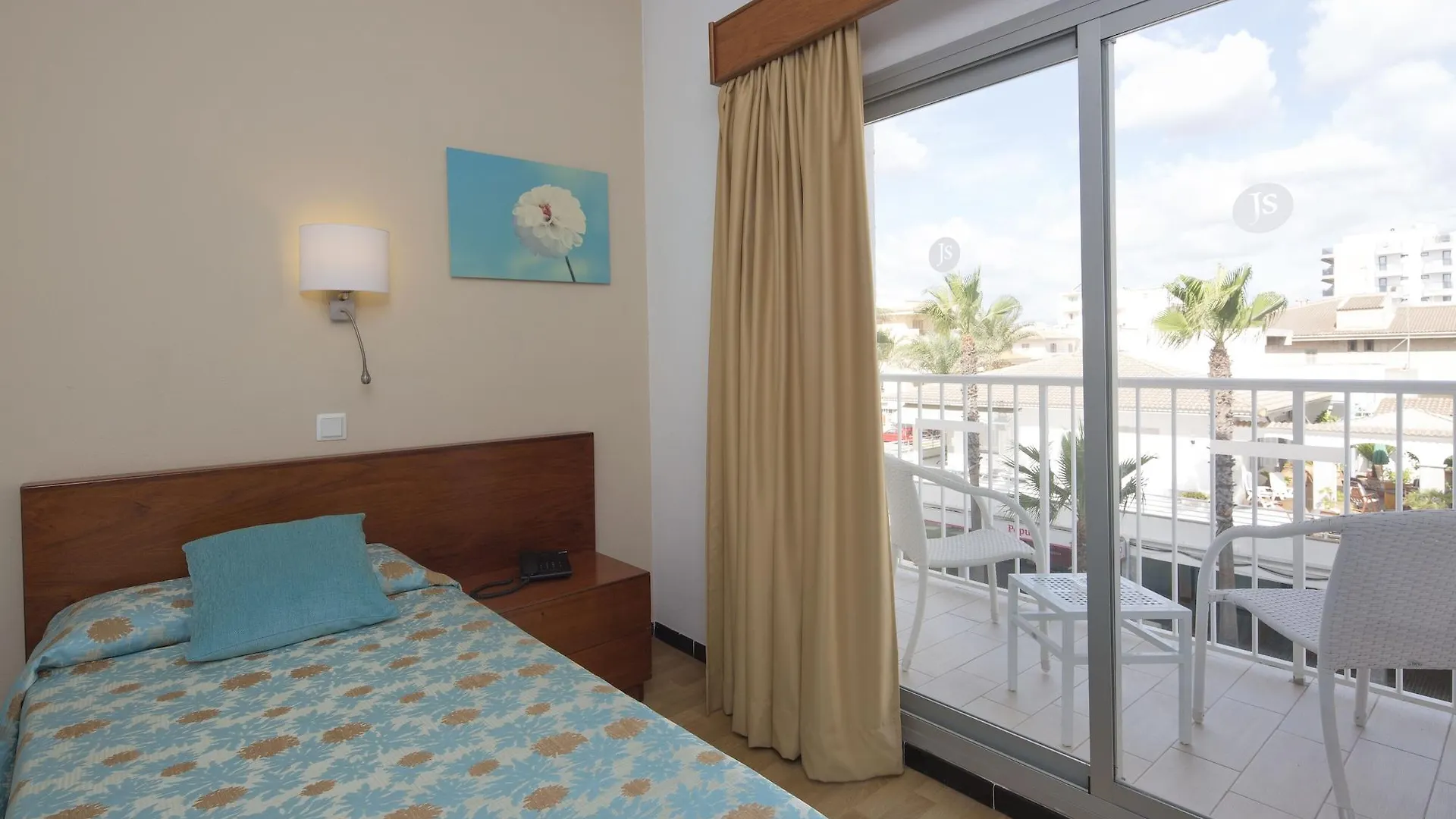 Hotel Js Miramar Can Picafort  España